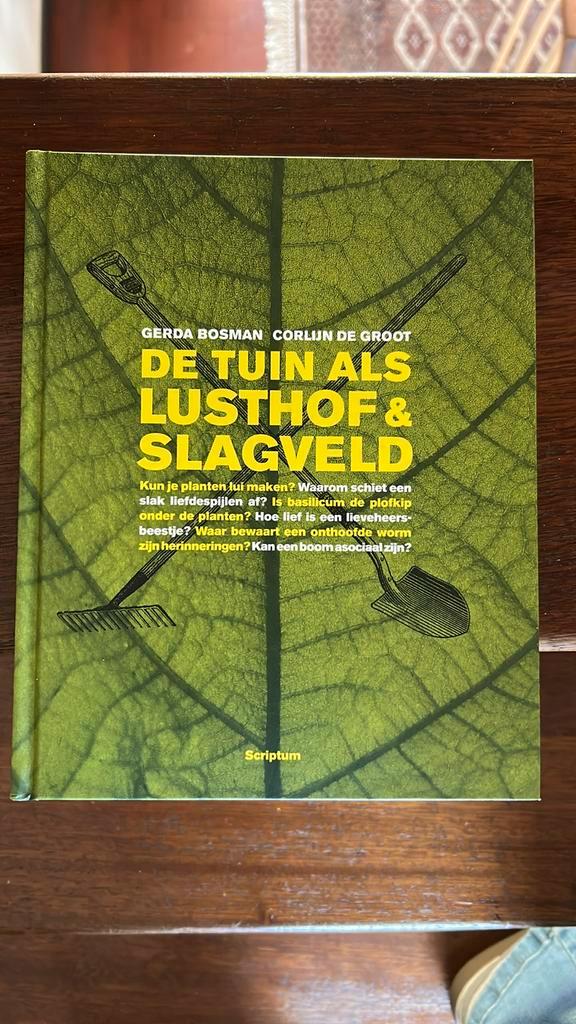 Corlijn de Groot - De tuin als lusthof en slagveld, Boeken, Natuur, Zo goed als nieuw, Bloemen, Planten en Bomen, Verzenden