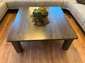 Houten Salontafel salon tafel massief hout beschikbaar voor biedingen