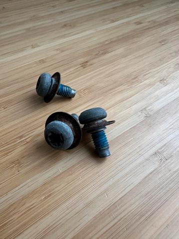 Vw Golf 8 Motor Onderbak Onder Cover Lade Bolt Schroef beschikbaar voor biedingen