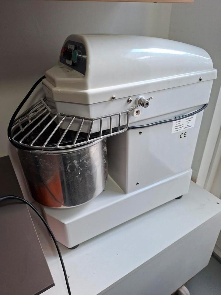 Broodbak Inventaris: Spiraalkneder & Oven, Witgoed en Apparatuur, Broodbakmachines, Ophalen of Verzenden