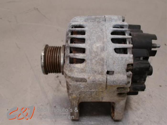 Dynamo van een Renault Trafic, Auto-onderdelen, Motor en Toebehoren, Renault, Gebruikt, 3 maanden garantie, Ophalen of Verzenden