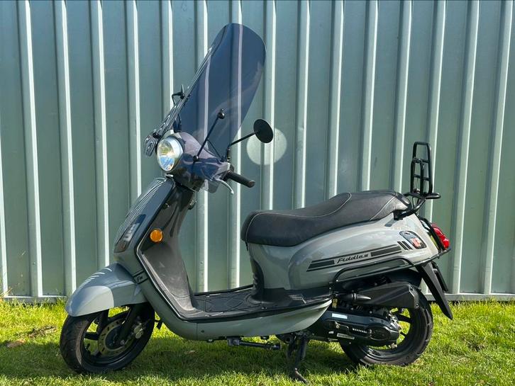 Sym fiddle 2 / 2021 / brom / als nieuw / full optie, Fietsen en Brommers, Snorfietsen en Snorscooters, Zo goed als nieuw, SYM