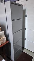 Twee keer metalen schoenen kasten zie omschrijving, Ophalen, Zo goed als nieuw, Metalen schoenen kasten