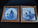 2 Delftsblauwe tegeltjes in houten lijst., Antiek en Kunst, Ophalen of Verzenden