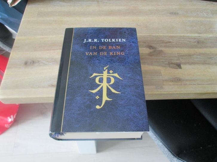 J.R.R. Tolkien in de ban van de ring trilogie (hardcover ), Boeken, Fantasy, Zo goed als nieuw, Ophalen of Verzenden