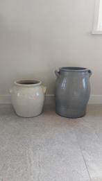 2 Antieke Keulse Potten - Crème & Grijs, Ophalen, Gebruikt, Schaal, Rond