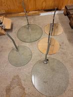 Standaard voor paspoppen, Ophalen