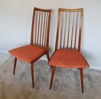 Jaren 60 vintage spijl stoelen, met rode stof, Huis en Inrichting, Stoelen, Ophalen, Twee, Stof, Rood