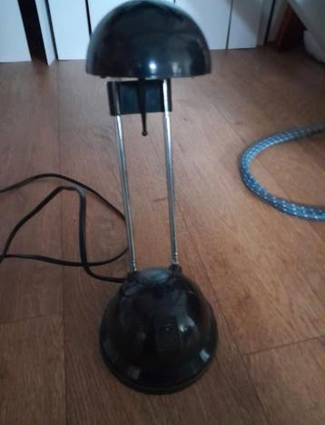 Bureaulamp beschikbaar voor biedingen
