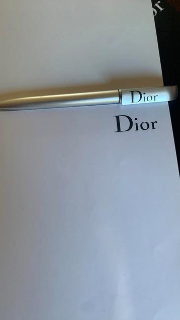 Nieuwe CHRISTIAN DIOR notebook met pen ️ beschikbaar voor biedingen
