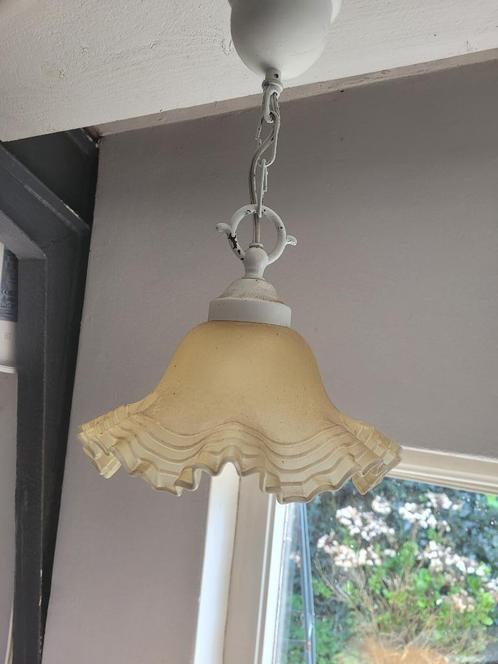 Zeer oude plafondlamp foto 1 en 2, Huis en Inrichting, Lampen | Plafondlampen, Zo goed als nieuw, Glas, Metaal, Ophalen of Verzenden