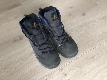 Heren mountain peak wandel schoenen…maat 44…gebruikt…gratis beschikbaar voor biedingen