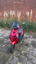 Zip 2020 IGET Candy red 99xx KM, Ophalen, Gebruikt, Benzine, Zip
