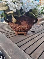 gietijzeren jardiniere met geraniums, Heikant 21 Kaatsheuvel, Belle Vieille Brocante, Ophalen of Verzenden, Zo goed als nieuw