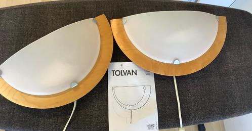 ! Gaat zaterdag 16 aug naar kringloop. Wandlamp Tolvan IKEA, Huis en Inrichting, Lampen | Wandlampen, Gebruikt, Kunststof, Ophalen