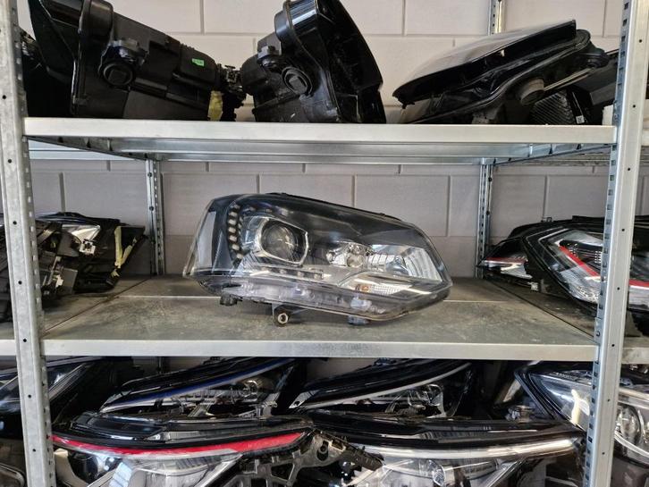 VW T5 Transporter bi xenon led koplamp unit rechts, Auto-onderdelen, Verlichting, Volkswagen, Gebruikt, Ophalen of Verzenden