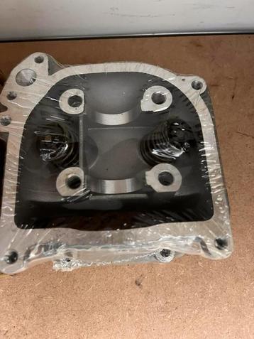 Cilinderkop 2V GY6 50cc / AGM / BTC / VX 50 NIEUW beschikbaar voor biedingen