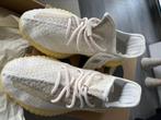 Yeezy boost 350, Kleding | Heren, Schoenen, Wit, Nieuw, Ophalen of Verzenden, Sneakers of Gympen