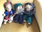 3 zittende sierpoppen en 1 staande, Ophalen of Verzenden, Zo goed als nieuw, Pop