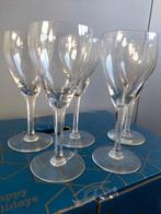 Kristallen glazen op voet ., Antiek en Kunst, Antiek | Glas en Kristal, Ophalen of Verzenden