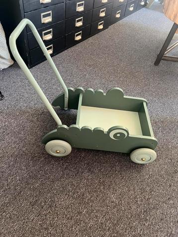 Done By Deer loopwagen krokodil, groen beschikbaar voor biedingen