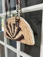 Rieten zomers tasje (half moon) stro/sissal/rotan/raffia, Sieraden, Tassen en Uiterlijk, Tassen | Damestassen, Ophalen of Verzenden