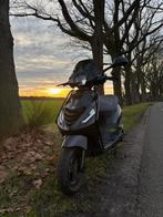 Piaggio Zip Scooter Glans zwart, Fietsen en Brommers, Scooters | Piaggio, Ophalen, Maximaal 45 km/u, Zip, Zo goed als nieuw