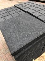100 m2 rubberen mat tegel matten 50 x 50 x 2,5 cm, Gebruikt, 50 x 50 x 2,5 cm, Matten, Fitnessmat