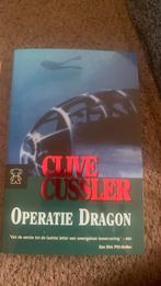 Clive Cussler - Operatie Dragon, Ophalen of Verzenden, Zo goed als nieuw, Nederland, Clive Cussler