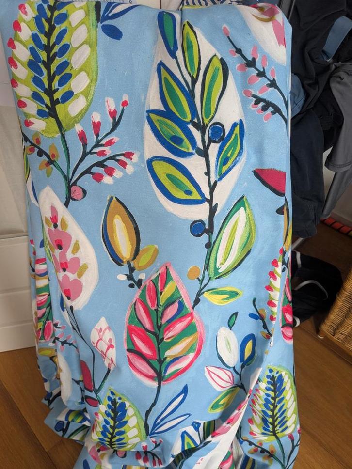 Hoge kwaliteit Lichtblauwe gordijnen met bloem motief, Huis en Inrichting, Stoffering | Gordijnen en Lamellen, Zo goed als nieuw