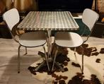 Bistrotafel met 2 formica stoelen, Huis en Inrichting, Tafels | Eettafels, Zo goed als nieuw, Ophalen