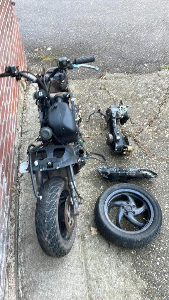 Gilera runner project, Fietsen en Brommers, Scooters | Kymco, Zo goed als nieuw, Overige modellen, Tweetakt, Ophalen