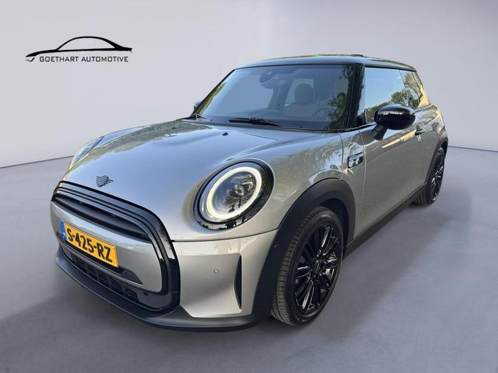 Mini Cooper 1.5 136PK AUT Camden Plus / Pano / H-K / Camera, Auto's, Mini, Bedrijf, Te koop, Cooper, ABS, Achteruitrijcamera, Adaptive Cruise Control