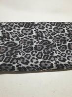 Punta panter grijs (115), Hobby en Vrije tijd, Stoffen en Lappen, 120 cm of meer, Ophalen of Verzenden, Zo goed als nieuw, Grijs