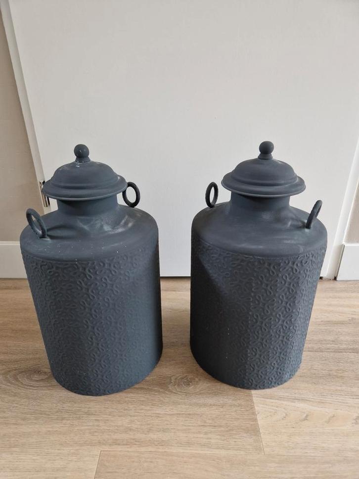 Riverdale, Decoratieve Melkbussen, antraciet, Antiek en Kunst, Antiek | Woonaccessoires, Ophalen