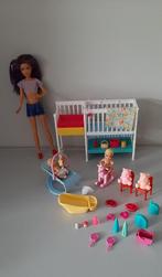 barbie Skipper oppas baby dagverblijf  met bedje en baby's., Kinderen en Baby's, Speelgoed | Poppen, Ophalen of Verzenden, Zo goed als nieuw