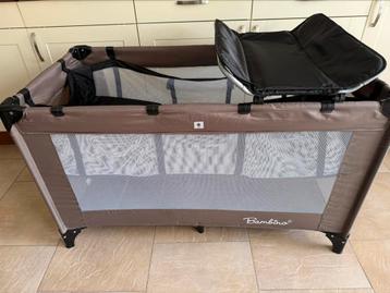 Bambino campingbed incl matras, verhoger en verschoningsmat beschikbaar voor biedingen
