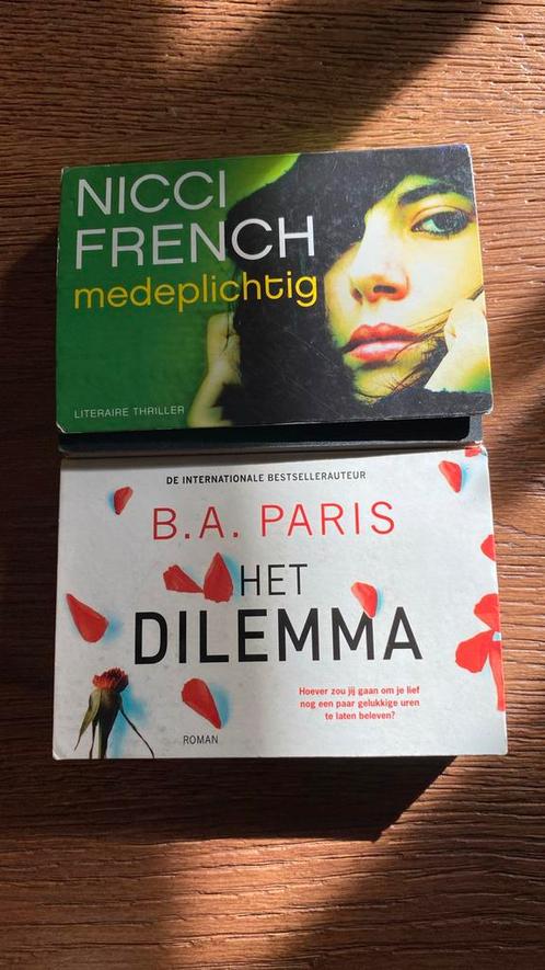 Thrillers: Nicci French & B.A. Paris, Boeken, Thrillers, Zo goed als nieuw, Europa overig, Ophalen of Verzenden
