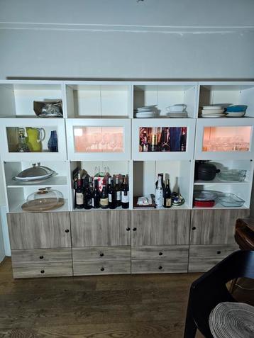 Grote Ikea Besta kast 193 hoog 240 diep 40 beschikbaar voor biedingen