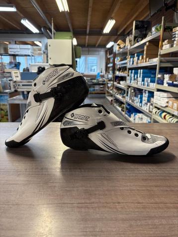 Bont jet skeelerschoen  beschikbaar voor biedingen