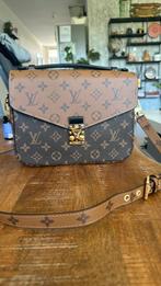 Louise Vuitton pochette, Sieraden, Tassen en Uiterlijk, Tassen | Damestassen, Ophalen of Verzenden, Nieuw, Bruin