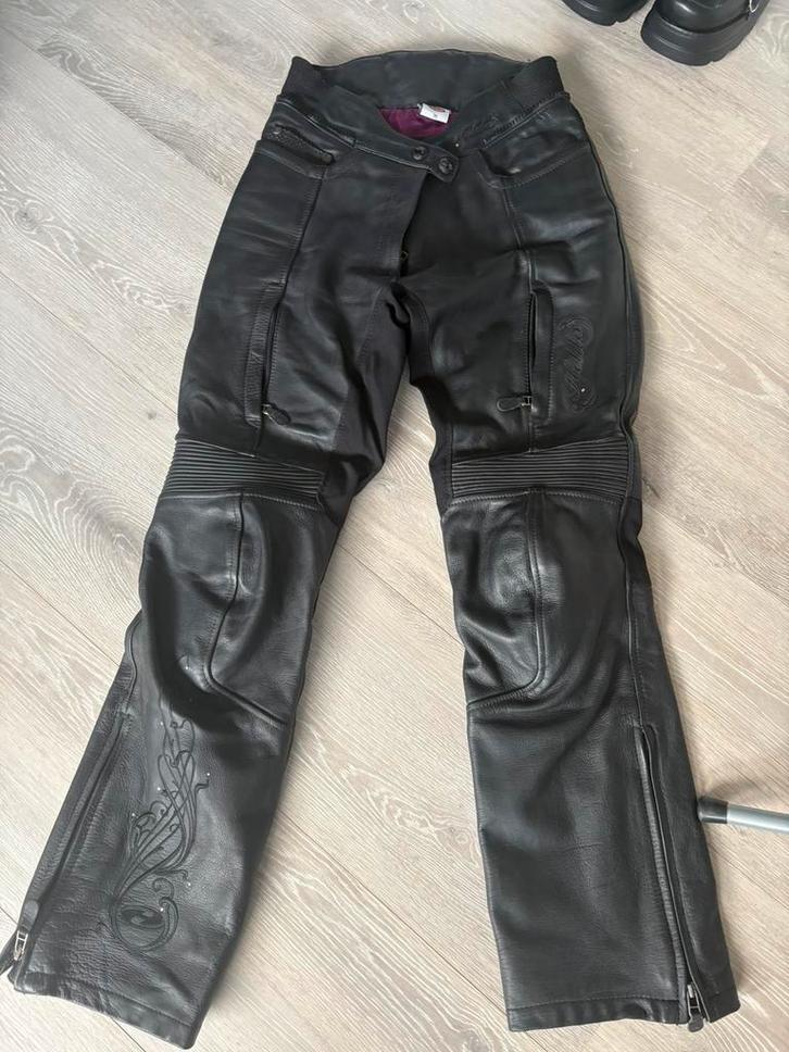 Dames leren motor jas mt 38 en broek mt 36, Motoren, Kleding | Motorkleding, Combipak, Dames, Tweedehands, Ophalen