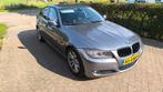 BMW 3-Serie 2.0 I 318 2009 Grijs, Auto's, 65 €/maand, Achterwielaandrijving, Origineel Nederlands, Handgeschakeld