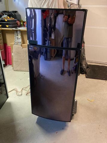 dometic koelkast 8500 serie met vriezer beschikbaar voor biedingen