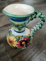 Italy sgraffito. Hand beschilderde vaas. Vintage., Antiek en Kunst, Antiek | Keramiek en Aardewerk, Ophalen