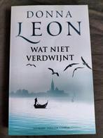 Donna Leon - Wat niet verdwijnt, Boeken, Ophalen of Verzenden, Zo goed als nieuw, Donna Leon