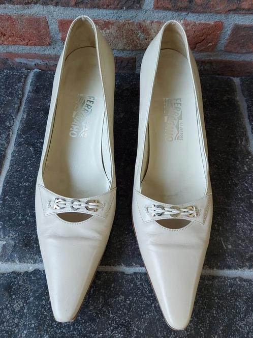 Pumps - Salvatore Ferragamo, Kleding | Dames, Trouwkleding en Trouwaccessoires, Zo goed als nieuw, Schoenen, Overige kleuren, Ophalen of Verzenden