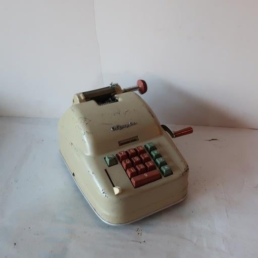 Olympia rekenmachine mechanisch origineel vintage, Antiek en Kunst, Antiek | Kantoor en Zakelijk, Ophalen of Verzenden