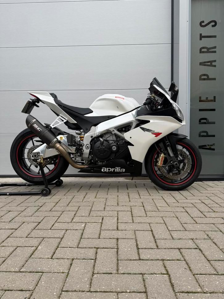 Aprilia RSV4 R 2009 - blok revisie uitgevoerd - SC Project, Motoren, Motoren | Aprilia, Bedrijf, Super Sport, meer dan 35 kW, 4 cilinders