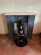 Antieke Potkachel met Theepot, Huis en Inrichting, Ophalen, Potkachel, Gebruikt, Vrijstaand